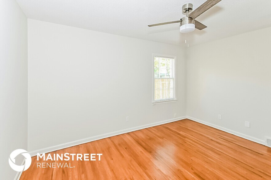 Building Photo - 3069 Basswood St