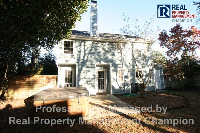 Building Photo - Beautifully Updated Home Featuring Fenced Yard and Hot Tub