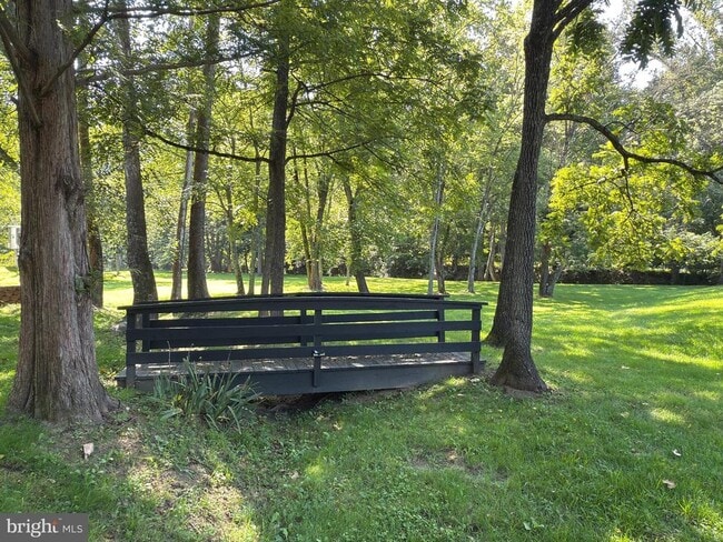 Building Photo - 35600 Sassafras Dr
