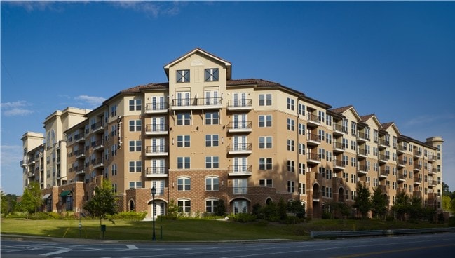 Serrano Sandy Springs, GA Apartment Finder