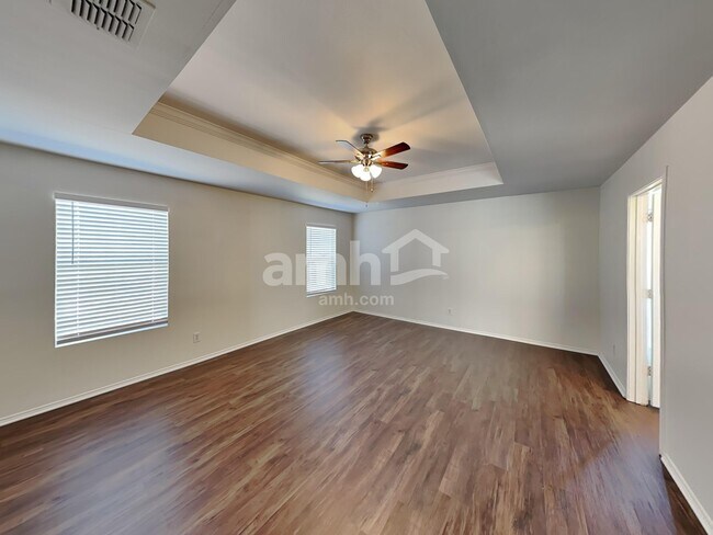 Building Photo - 3527 Canyon Maple