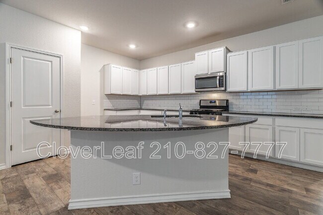 Building Photo - 22142 Pivot Point