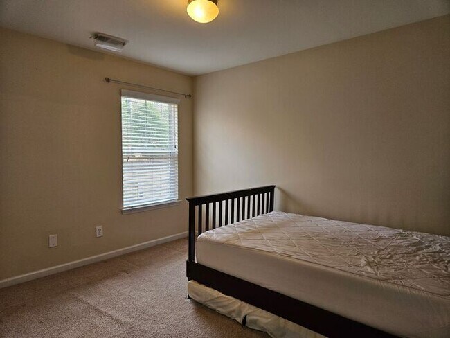 Building Photo - Bent Creek Plantation