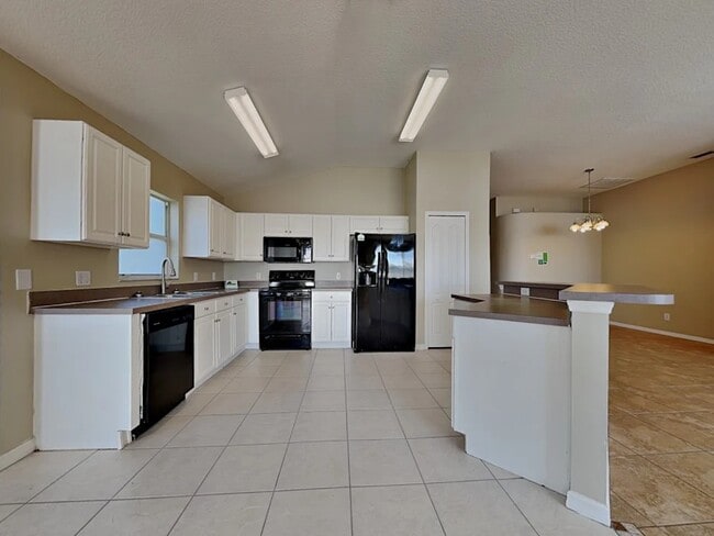 Building Photo - 8415 Canterbury Lake Blvd