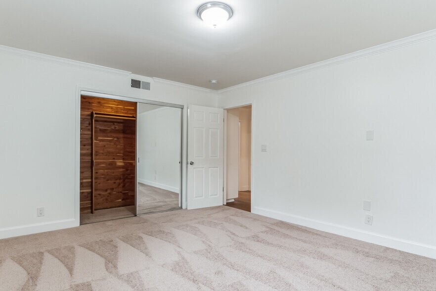 Bedroom - 4708 Orion Ave