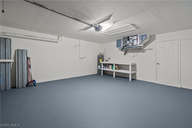 Building Photo - 2721 SW 12th Ave