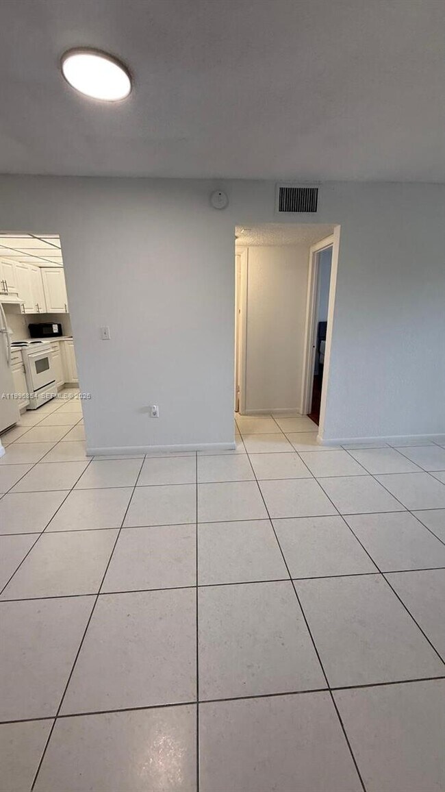 Building Photo - 17530 NW 68th Ave