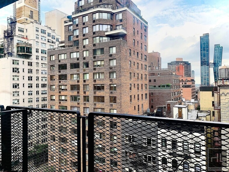 Building Photo - EAST 35 STREET