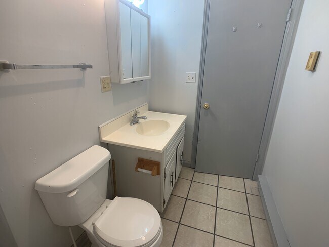 Building Photo - 21 Indiana St