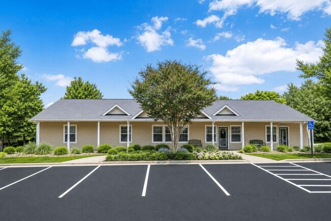 Building Photo - Marion Ridge