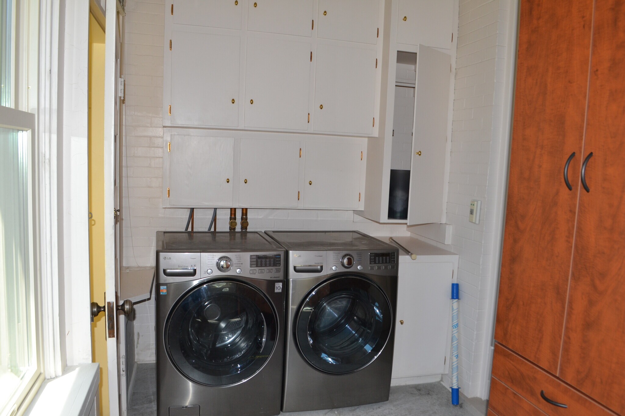 Laundry Room - 1164 S Windsor St