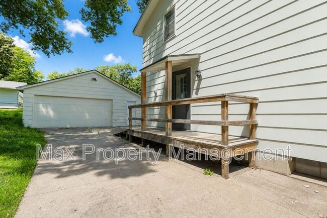 Building Photo - 4413 63rd St