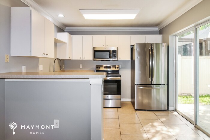 Building Photo - 8534 Hawbuck St