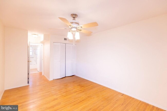 Building Photo - 187 Evergreen Rd