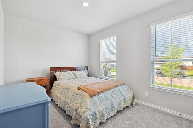 Building Photo - 808 Feather Edge Dr
