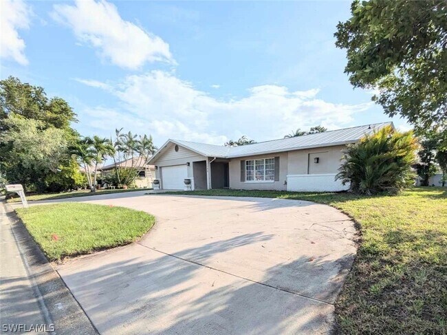 Building Photo - 1548 Whiskey Creek Dr