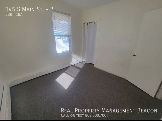 Building Photo - 145 S Main St