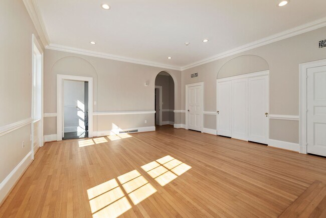 Building Photo - 3003 Massachusetts Ave NW