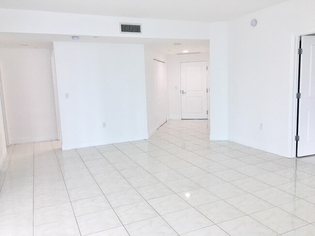 Building Photo - 1250 S Miami Ave