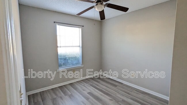 Building Photo - 122 Crosby Dr