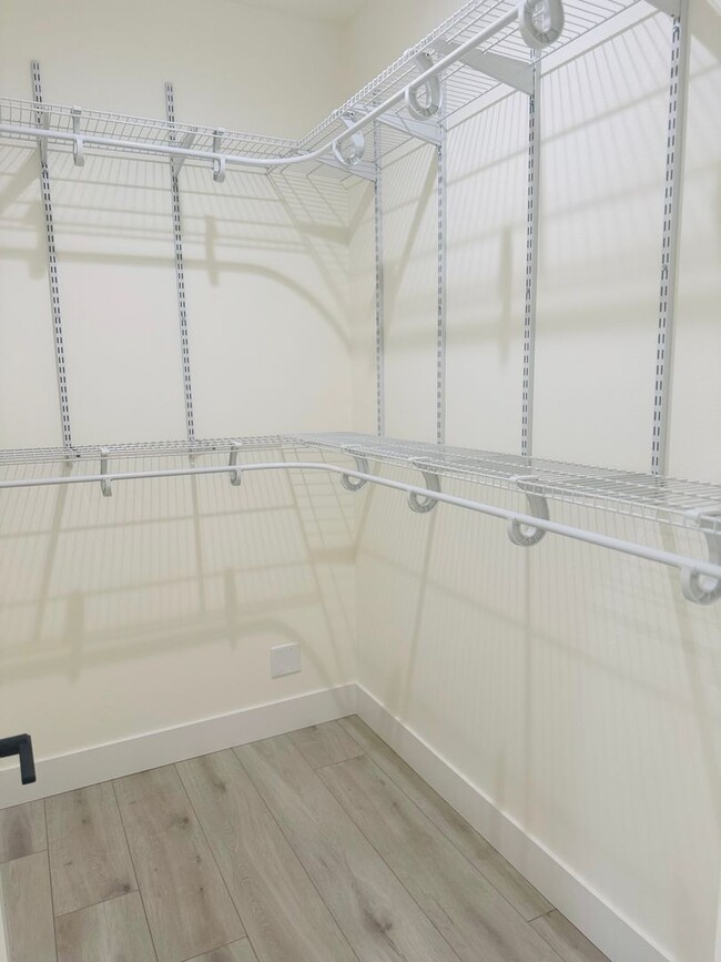 Building Photo - BRAND NEW 1 bedroom, 1 bath in Eaglemont