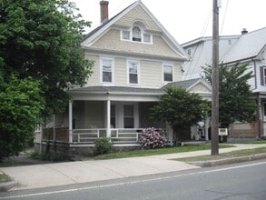 Building Photo - 110 W Main St