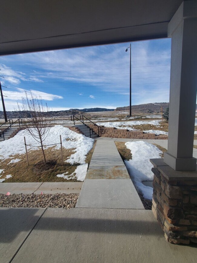 Building Photo - Updated 3 Bedroom Townhouse Across From Horsetooth Reservoir!