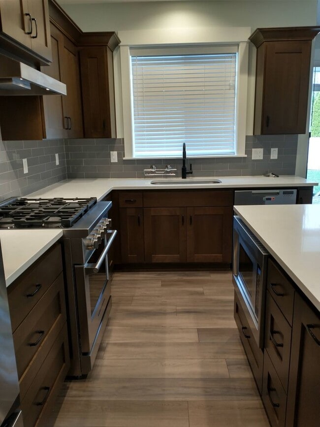 Building Photo - Welcome to this Beautiful Property in Keizer