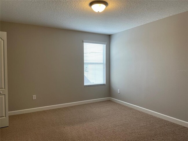 Building Photo - 15168 Evergreen Oak Loop