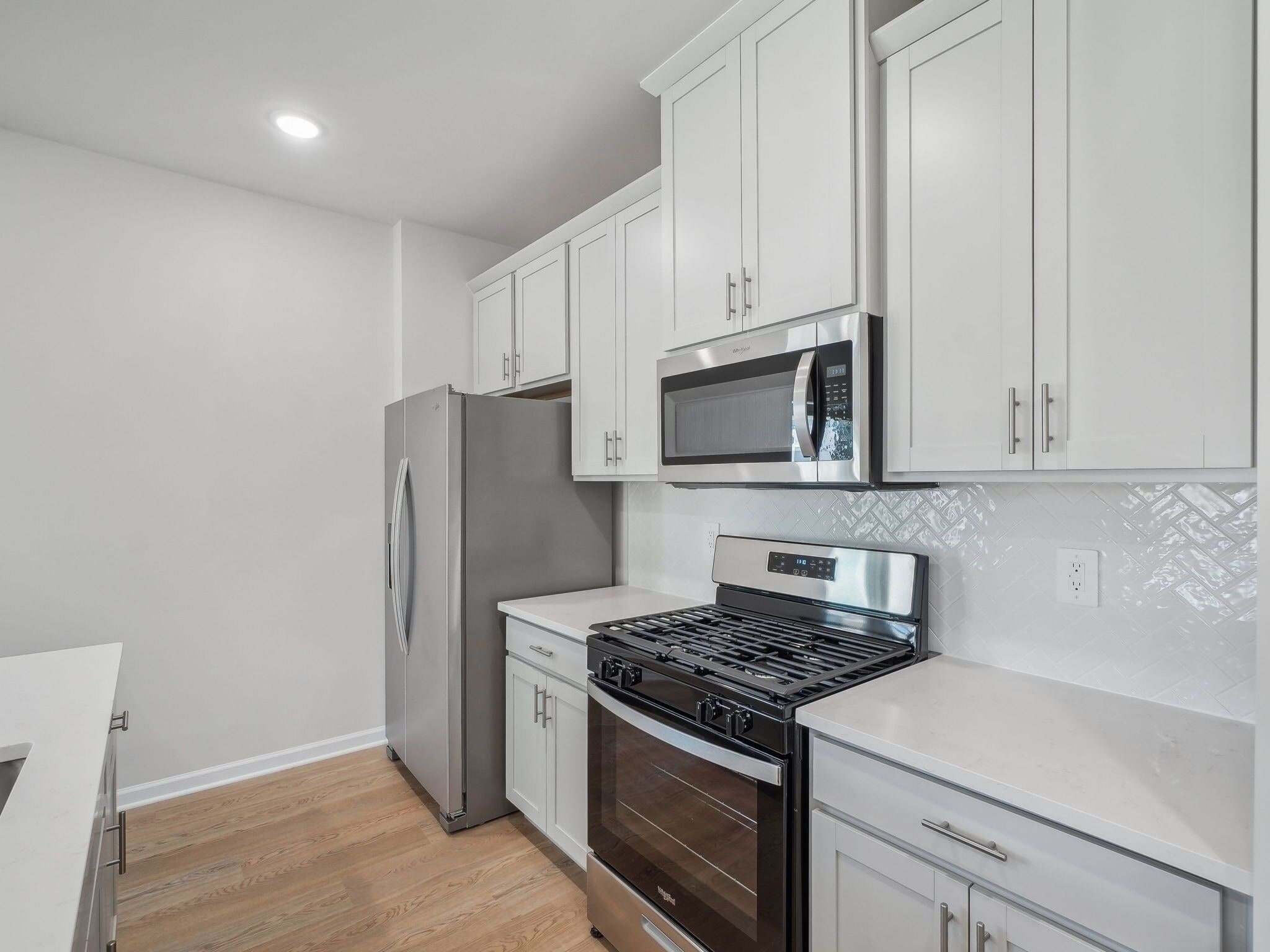 Building Photo - 712 Southland Dr