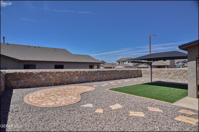 Building Photo - 6980 White Mesquite Wy