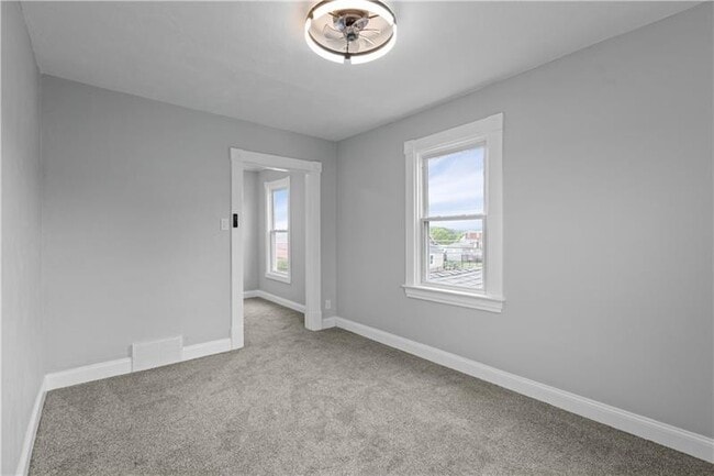 Building Photo - 616 Highland Ave