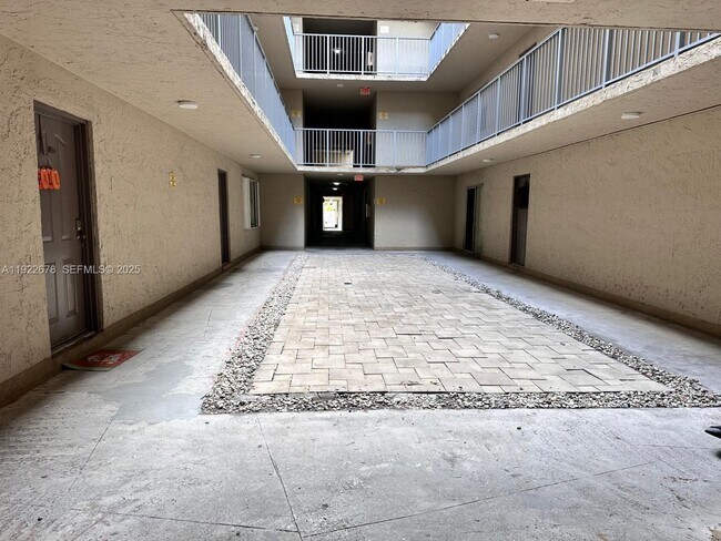 Building Photo - 10900 SW 104th St