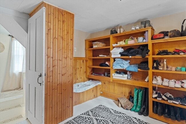 Building Photo - 107 Boston Rd