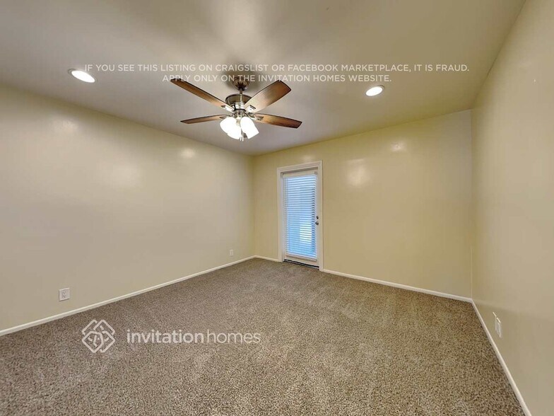 Building Photo - 1089 Camino Flores