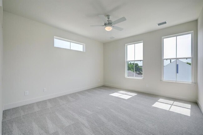 Building Photo - 5207 Burress Springs Ln