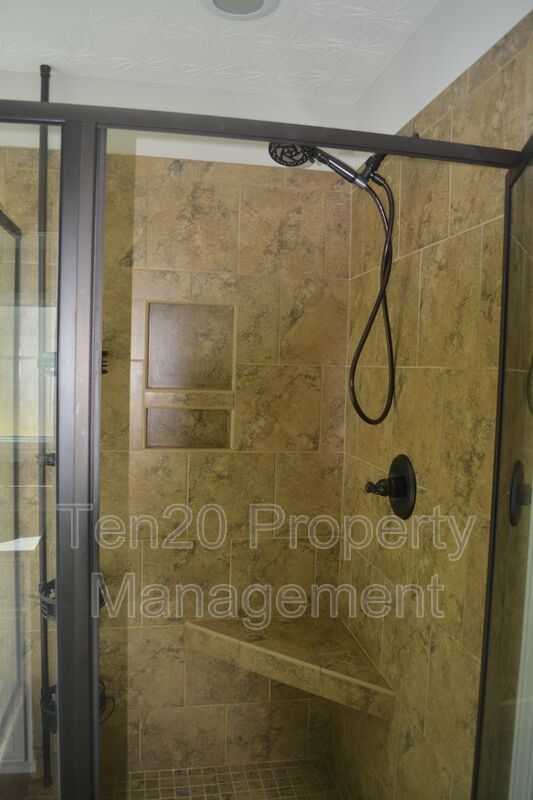 Building Photo - 7477 Coppice Dr