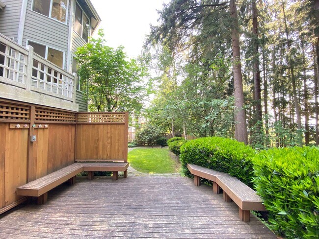 Building Photo - 18139 NE 99th Way