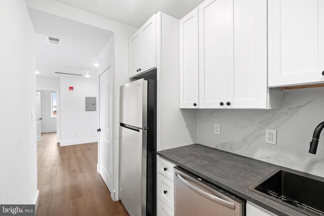 Primary Photo - 929 N 40th St