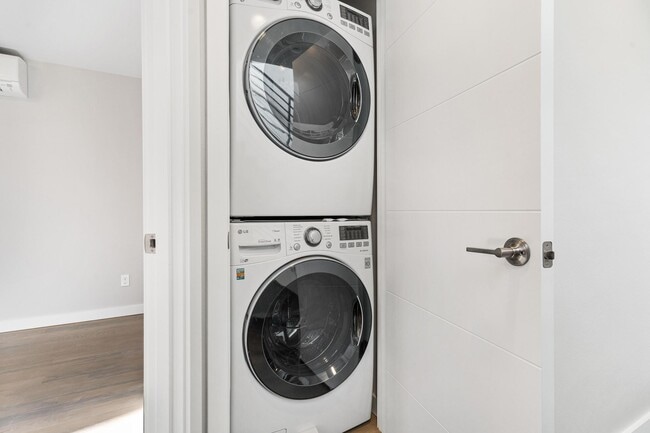 Building Photo - 1517 NW 64th St