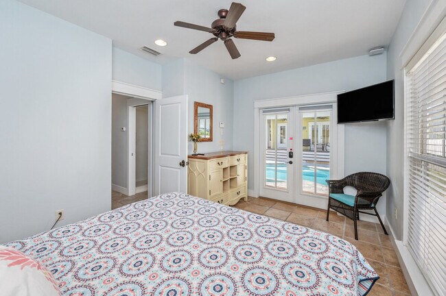 Building Photo - 87 Barracuda St