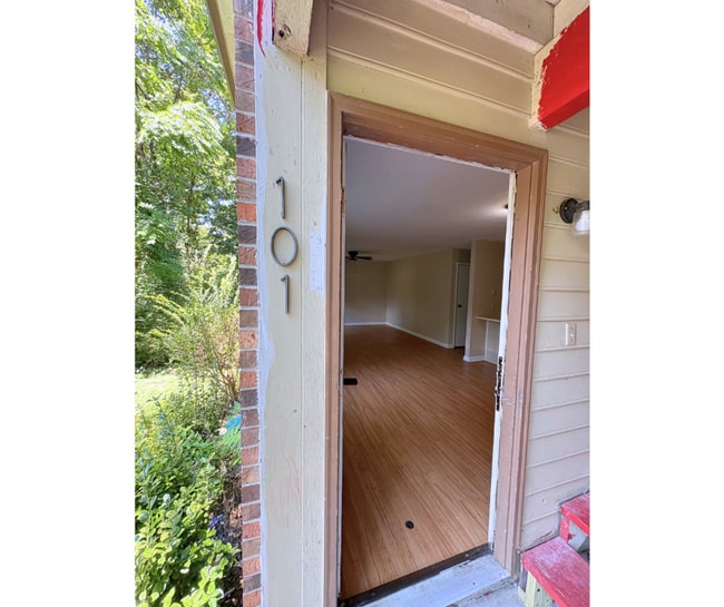Building Photo - 8881 Millard Lee Ln