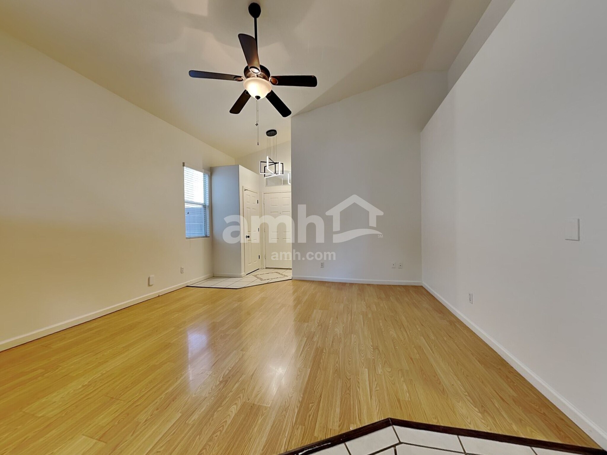 Building Photo - 837 S Roanoke St