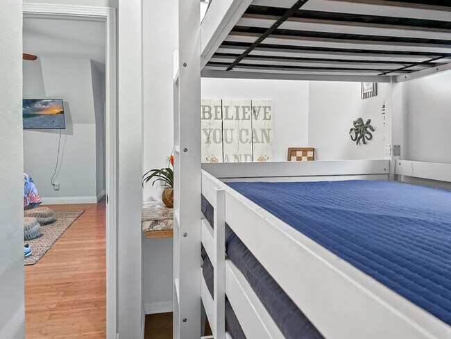 Building Photo - 4485 Clipper Cove