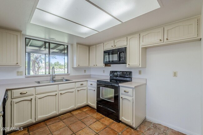 Building Photo - 834 N Constellation Way