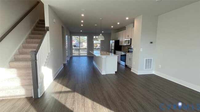 Building Photo - 10120 All Star Blvd