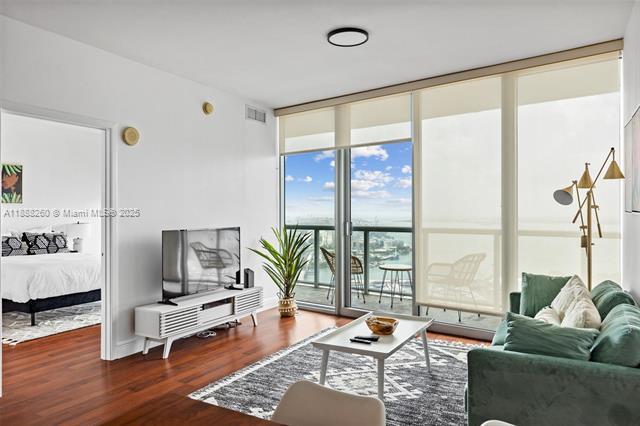 Building Photo - 888 Biscayne Blvd