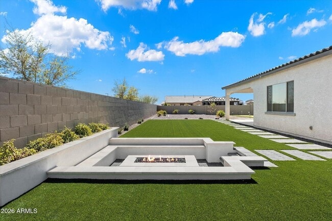 Building Photo - 4689 N 183rd Ave