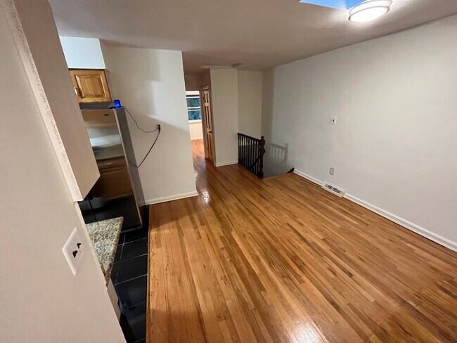 Building Photo - 3720 Bronxwood Ave