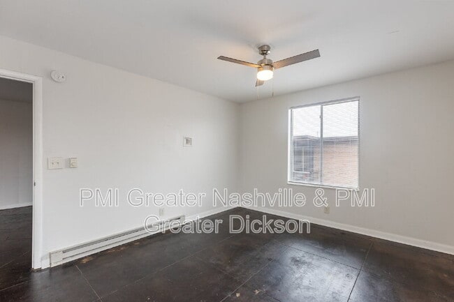 Building Photo - 3600 Hillsboro Pike